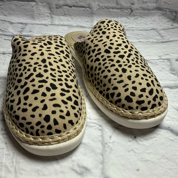 Bobs from Skechers City Shuffle in Leopard Print - Image 2
