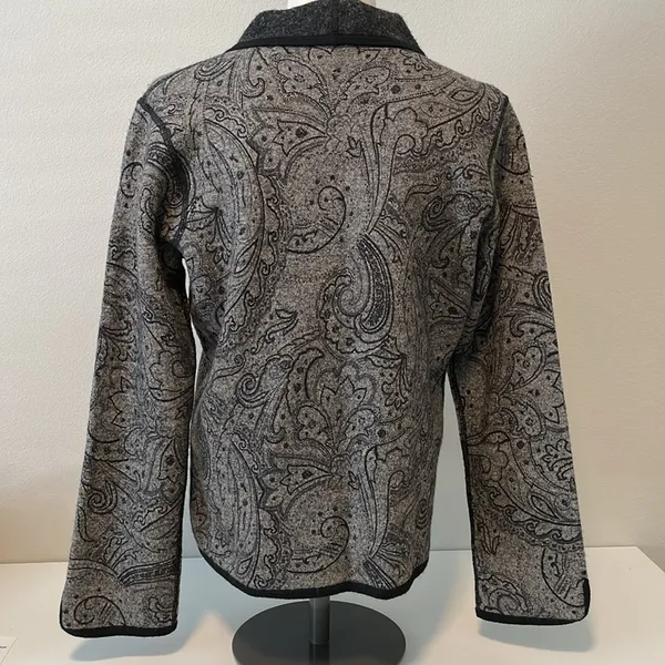 Austin Reed gray paisley wool cardigan sweater sz M - Image 2
