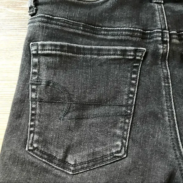 American eagle outfitters black super stretch hi rise shortie - Image 10