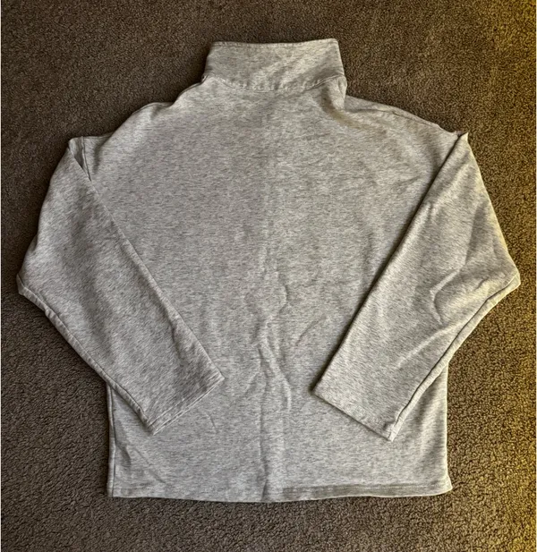 Small Heather gray Amazon quarter zip - Image 2