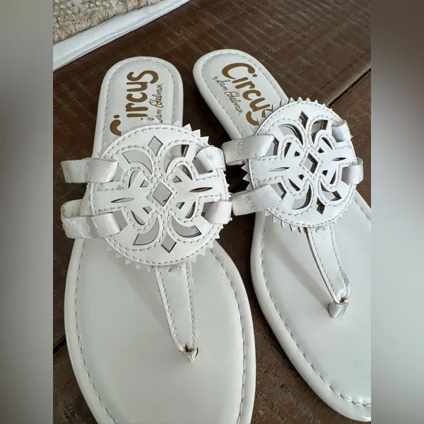 Circus by Sam Edelman White Canyon Thong Sandals - Image 2