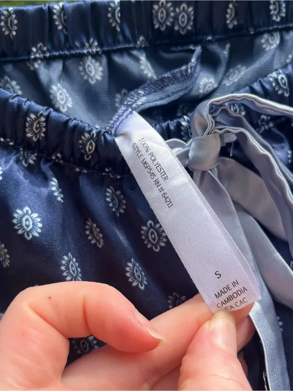 In Bloom by Jonquil Navy Satin Long Sleeve & Pants Pajama Set Size S Loungewear - Image 8