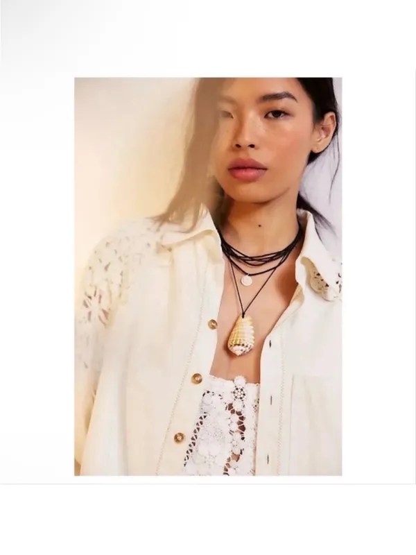 NWT FREE PEOPLE Carolina Shell Layered Necklace in Black - Image 9