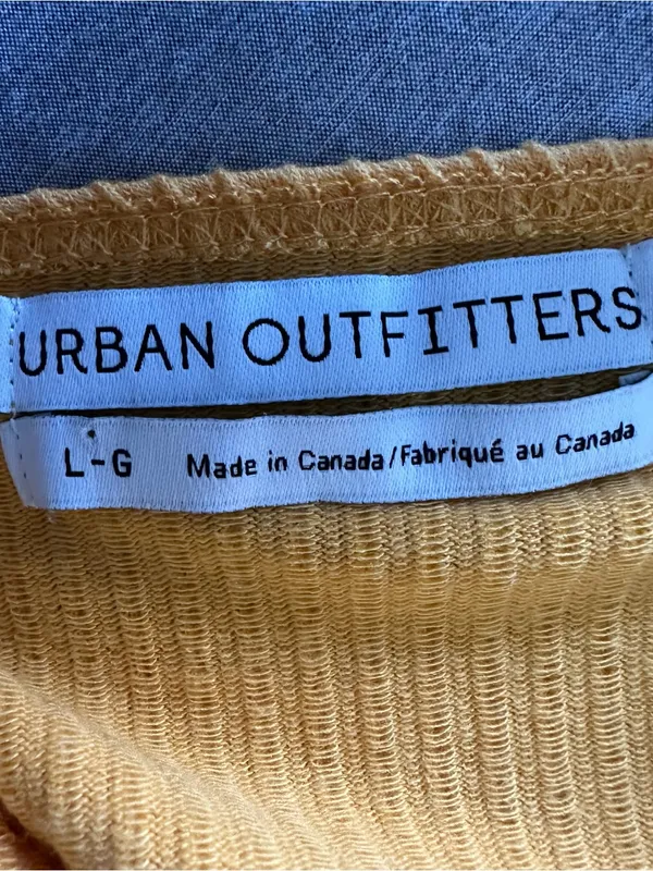 Urban Outfitters Mustard Yellow Ribbed Deep V Halter Crop Top Size Large NWT - Image 6