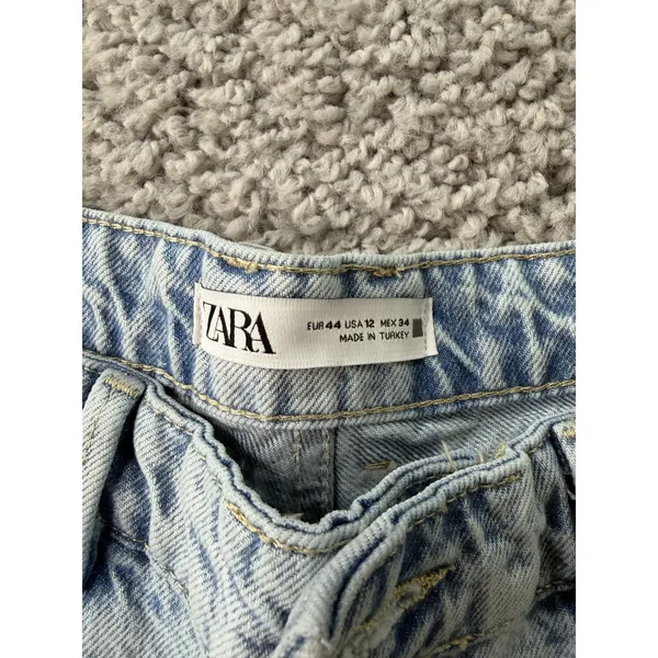 NWT Zara High Rise Straight Long Length Jeans Light Wash Acid Denim Size 12 EUR - Image 6