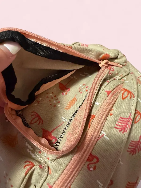Kavu Olive Flamingo Rope Sling Bag - Image 8