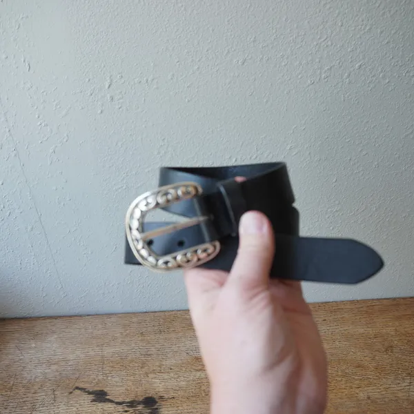 Genuine Italian Leather Western Scroll Buckle Belt Black Silver Size S USA Made - Image 2