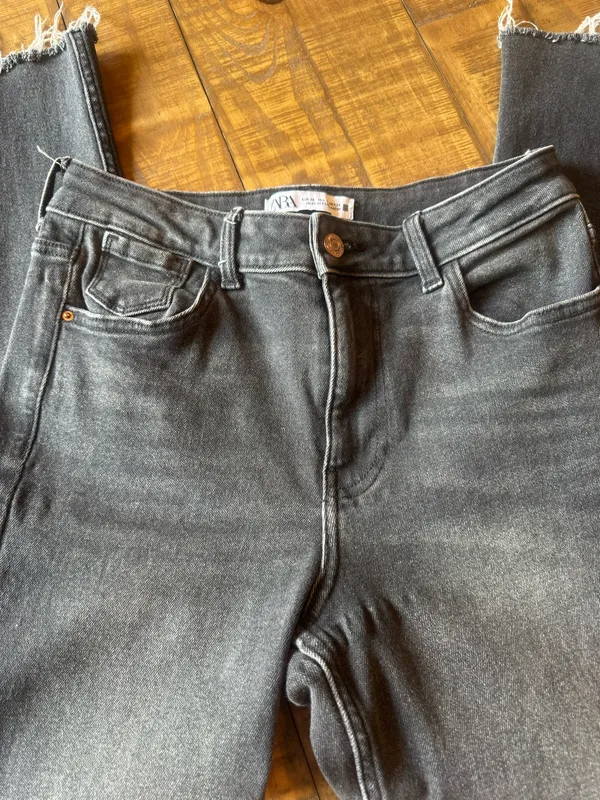 ZARA High-Waisted Mini Flare Jeans - Image 4