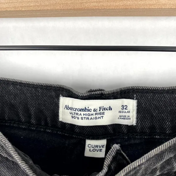Abercrombie & Fitch Curve Love High Rise 90s Straight Jeans‎ Womens 32 Black - Image 7