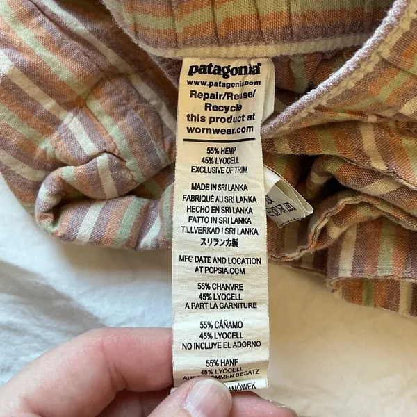 Patagonia Garden Island Striped Linen Blend Shorts Medium White/Pink - Image 4