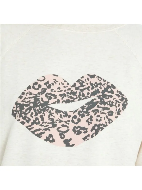 WILDFOX Leopard print kiss lips oversized statement sweatshirt size XL - Image 5