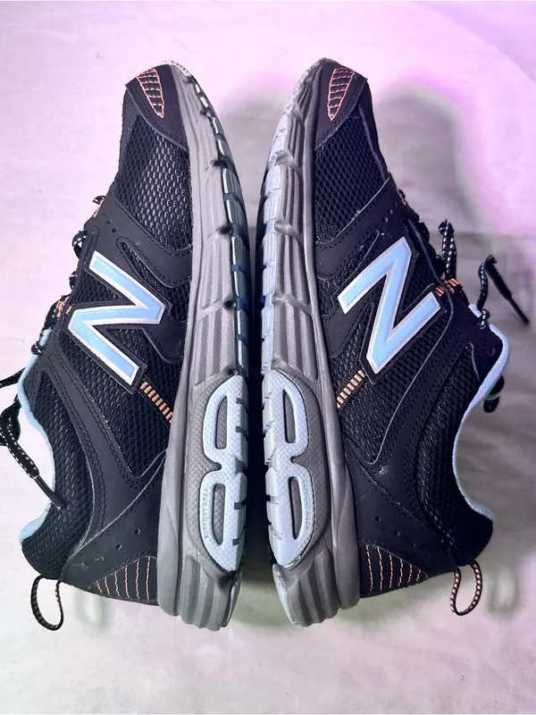 New Balance Black Sneakers with Light Blue Accents - Image 7