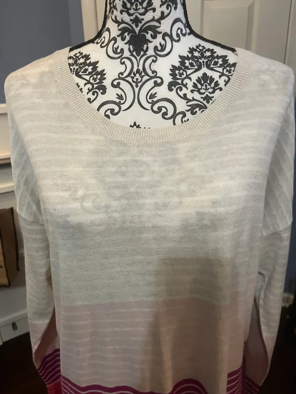 Size Large Lightweight Hi Lo Sweater - Image 2