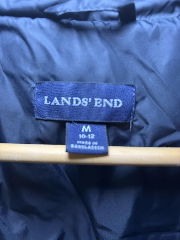 Lands' End Women’s Medium puffer Vest Black 80% Down 20% Feathers Winter - Image 8