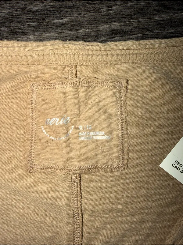 Aerie Women’s happiest v-neck crop top shirt - Image 2