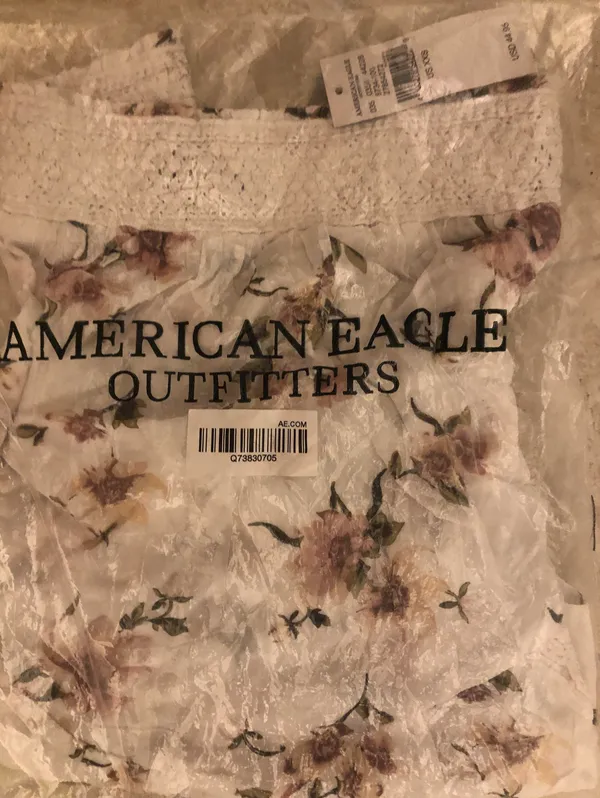 American Eagle Floral Top - Image 5