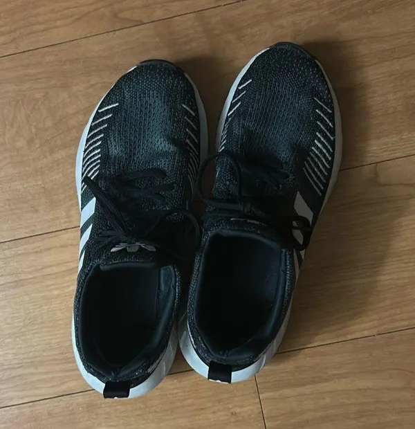 Adidas Sneakers - Image 3