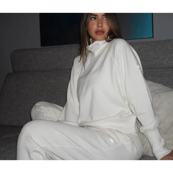 Alo Weekend Escape Joggers Ivory Waffle Thermal High-Rise Waist Cream Sweatpants - Image 7