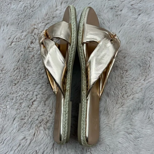 New York & Co Guadalup rose gold slip on sandals - Image 5