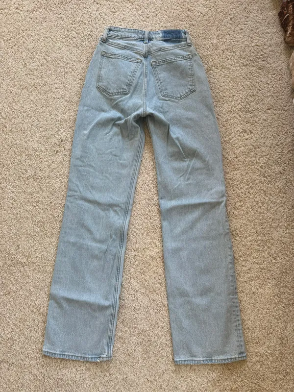 Abercrombie and Fitch The 90’s Relaxed Jean High Rise - Image 2