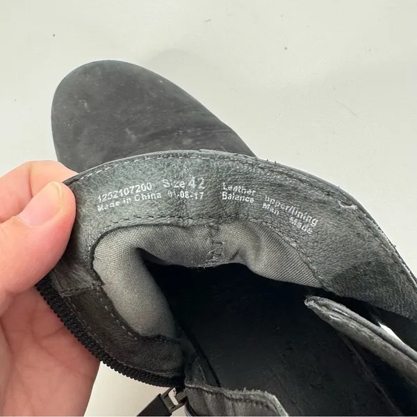 Dansko Black Leather‎ Wedge Heel Ankle Booties Size 42 - Image 8