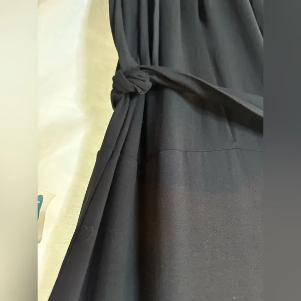 NWT Old Navy Women's Jumpsuit Size Lg Black Solid Short Sleeve Tie Wide Leg Crop - Image 3