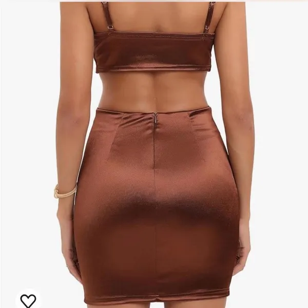 Just Quella Chic Backless Brown Dress - Image 4