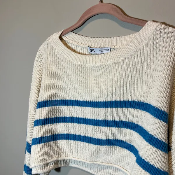 Zara Women's Medium Striped Cropped Knit Sweater Blue Cream Long Sleeve Boxy Fit - Image 2