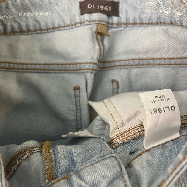 DL1961 Jeans Jerry High Rise Vintage Straight Leg Raw Hem Light Wash denim - Image 9