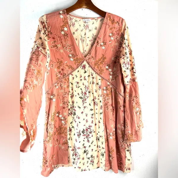 Love, Fire L Boho Bell Sleeve Pink Floral Embroidered Tunic Top - Image 4