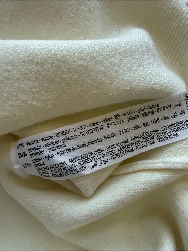 Zara V-Neck Oversized Cardigan Size Small Cream - Image 8