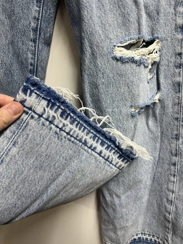 LEVIS Ribcage Straight Ankle Women’s 28 100% Cotton Ripped Jeans Button Fly - Image 7