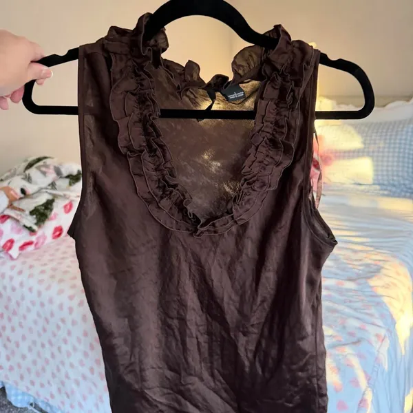 New directions Brown Oversized Drapey Ruffle Blouse Size L - Image 6