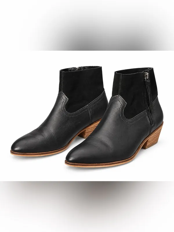 Frye and Co. black ankle booties – size 7.5 - Image 2