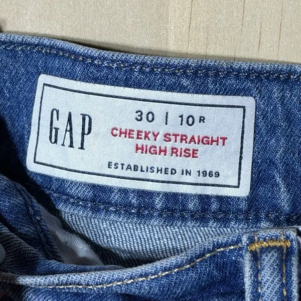 GAP Women's Cheeky Straight High Rise Jeans Size 30 10R Medium Wash Denim - Image 6