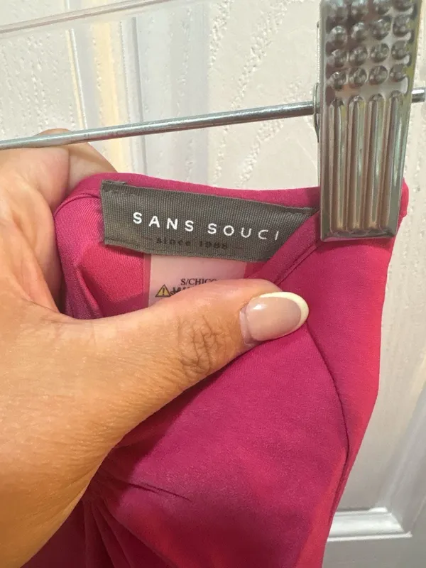 Sans Souci Magenta Satin Ring Front Midi Skirt with Slit - Image 3