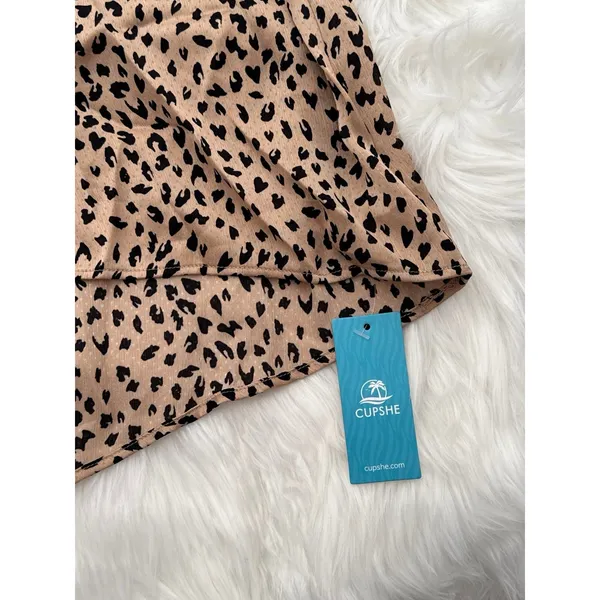 Cupshe Leopard Print Halter Romper Size Medium - Image 7