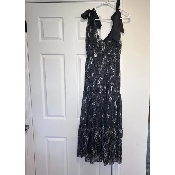 Lulus Guest List Gorgeous Black Floral Lurex Tie-Strap Maxi Dress Sz Small $88 - Image 2
