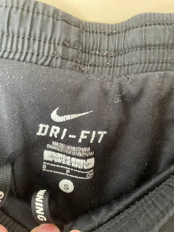 Nike shorts - Image 2