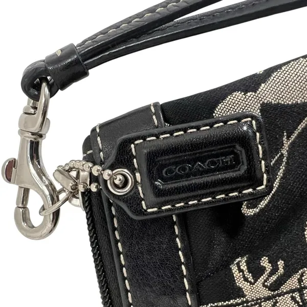 Coach Y2K horse & carriage pattern wristlet - Image 6