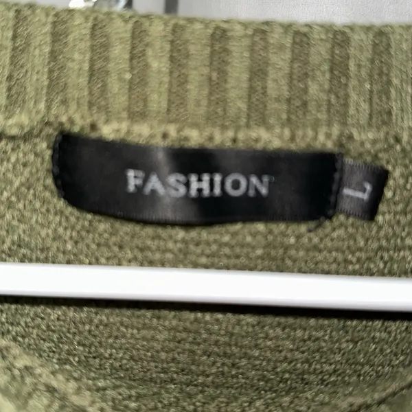 Olive Green women’s Sweater Size L - Image 2