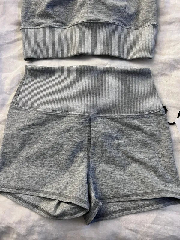 NWT Alo Shorts Size Small And Sports Bra Size Small - Image 3