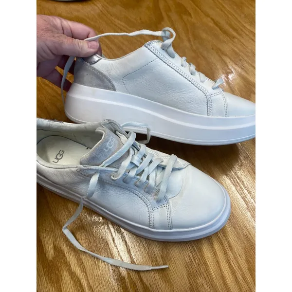 UGG Athletic Shoes Women's 7 White Leather Lace Up Round Toe Low Top Sneaker S20 - Image 4