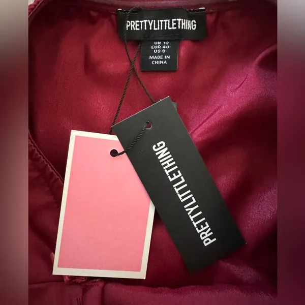 NEW!!‎ PrettyLittleThing Cherry Red Satin Bandeau Split Hem Bodycon Dress - Image 7