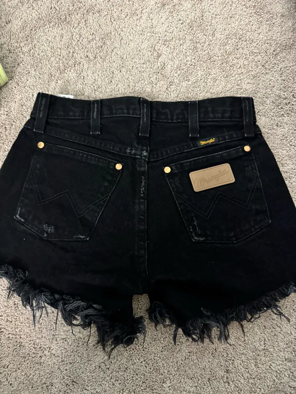 Wrangler Jean Shorts Black Denim - Image 2