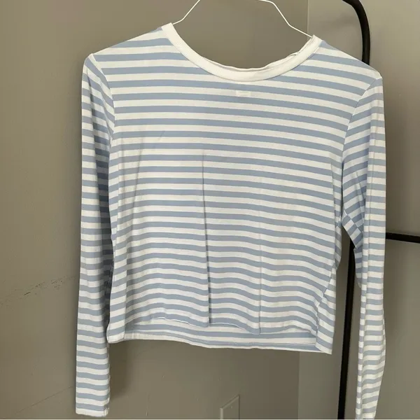 H&M women’s stripped long sleeve tee size large - Image 8