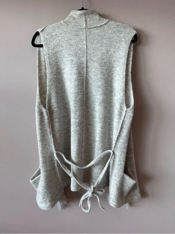 Wilfred Free Aritzia Gray Alpaca Wool Blend Belted Fei Fei Fringe Vest Large - Image 11