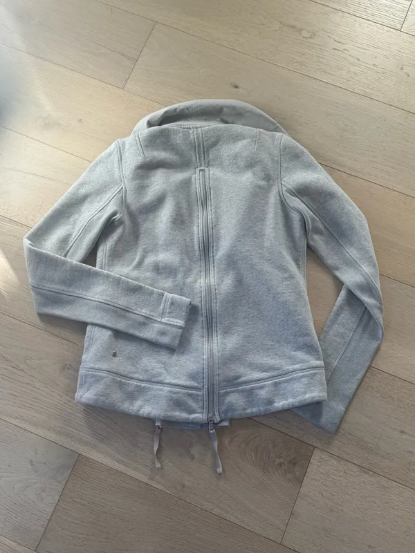 lululemon gray zip up jacket - Image 5