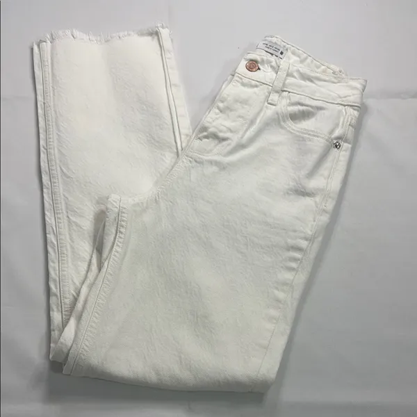 Zara White Boyfriend Jeans Relaxed Fit - Image 2