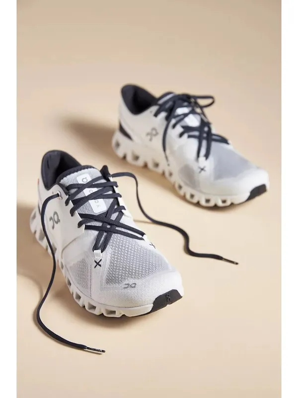 On Cloud Anthropologie X 3 Sneakers in White Size US 7.5 - Image 2